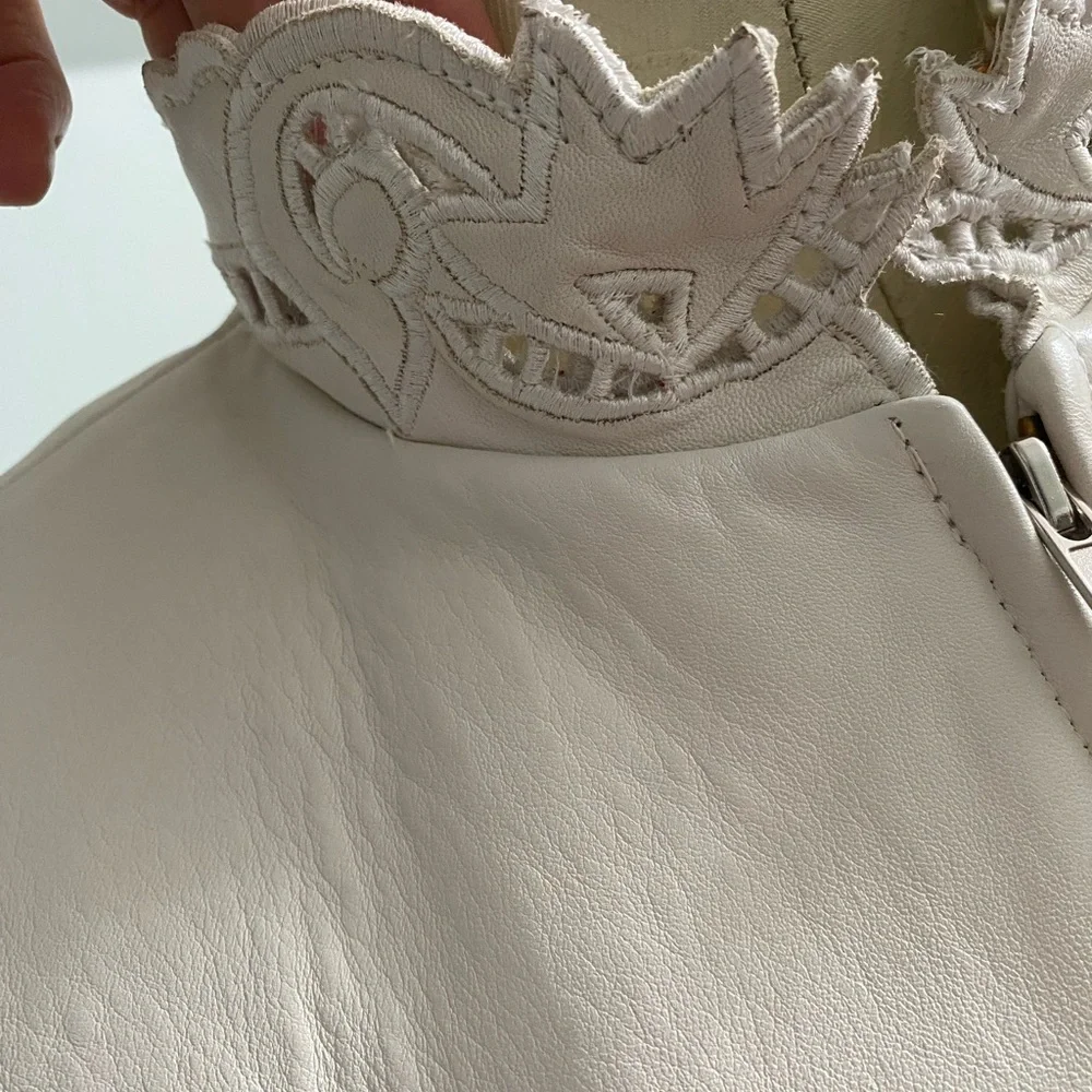 Lillie Rubin White Leather Jacket with Intricate Details size 6 pristine